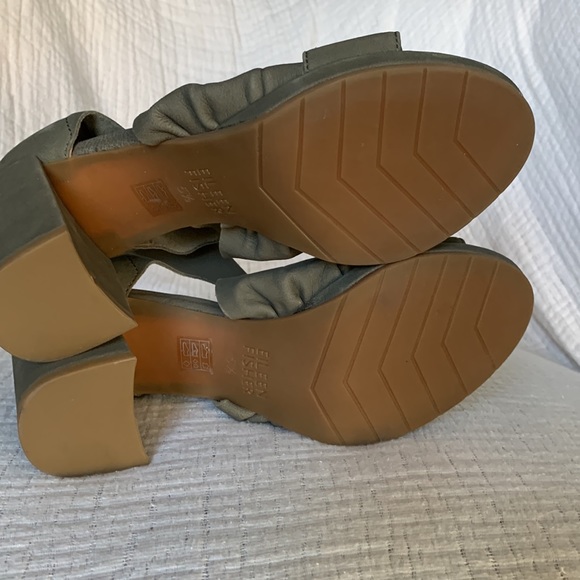 NWOT Eileen Fisher Olive Green Marla Block Heel Sandal - Picture 7 of 8